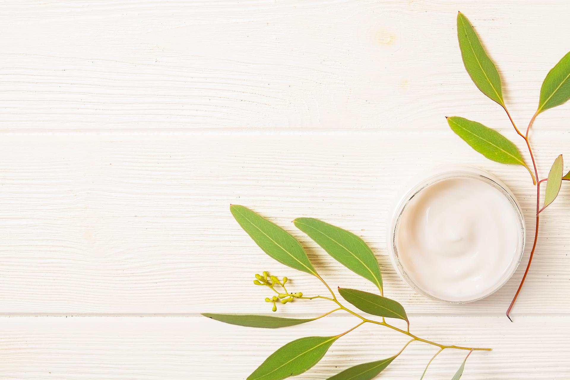 Natürliche, reizarme Pflegeprodukte für empfindliche Haut